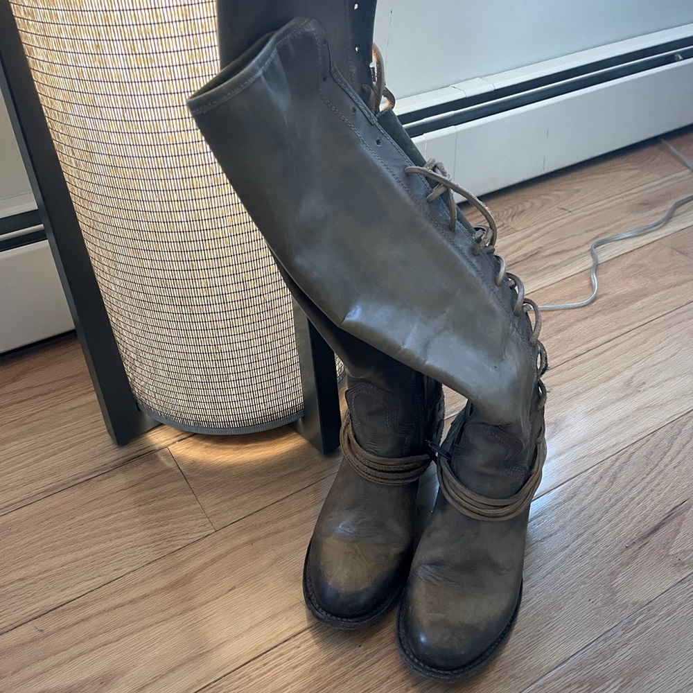 Freebird Coal Boots